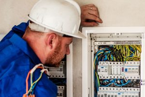 ac-technician-banner-300x200 ac-technician-banner.jpg